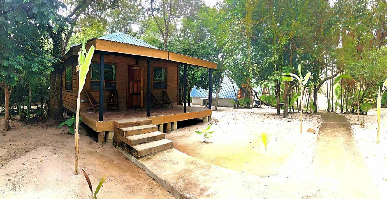 Kin Resort Lodge Майя-Бич Экстерьер фото
